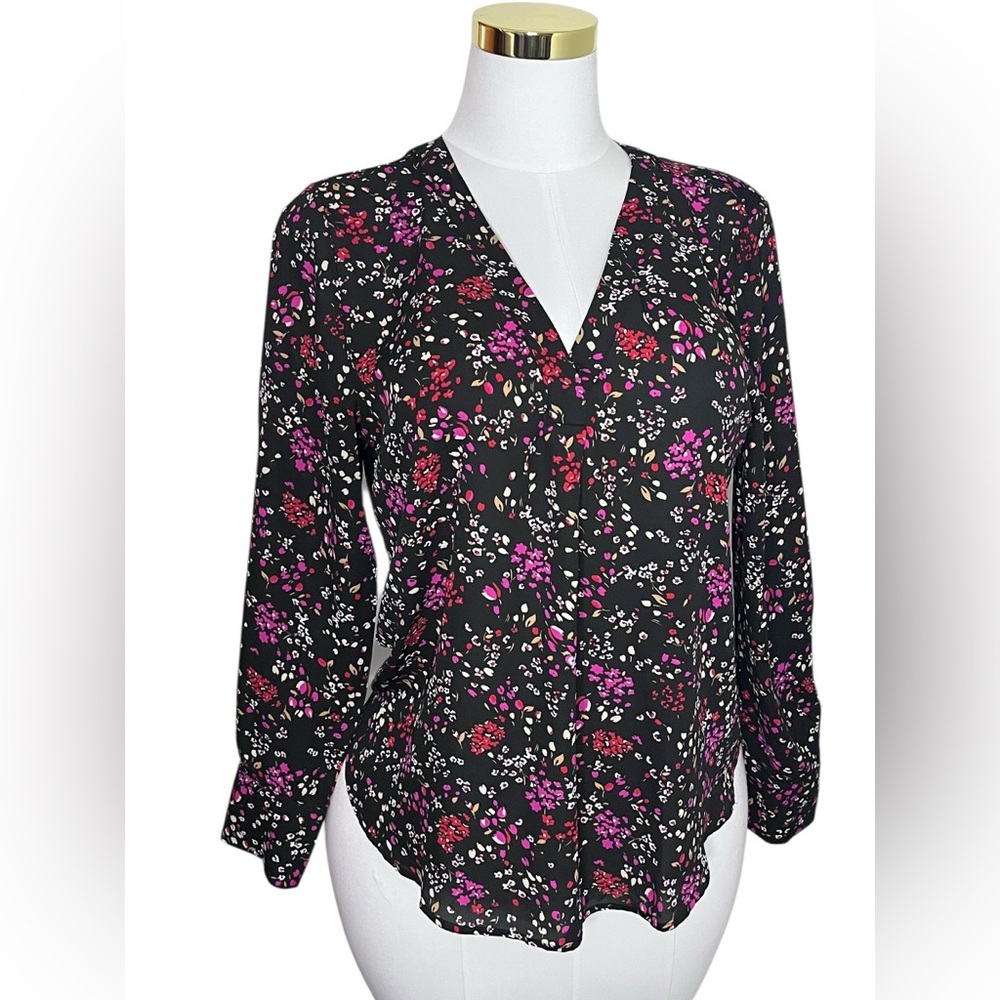 Ann Taylor Floral Blouse Size Medium – Black Multicolor Print Polyester/Spandex